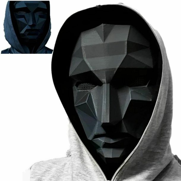 Dark Game Master Costume - Image 4
